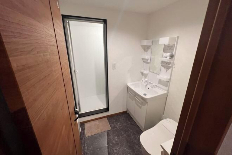 Bathroom 4, annupuri6.8, Rankoshi