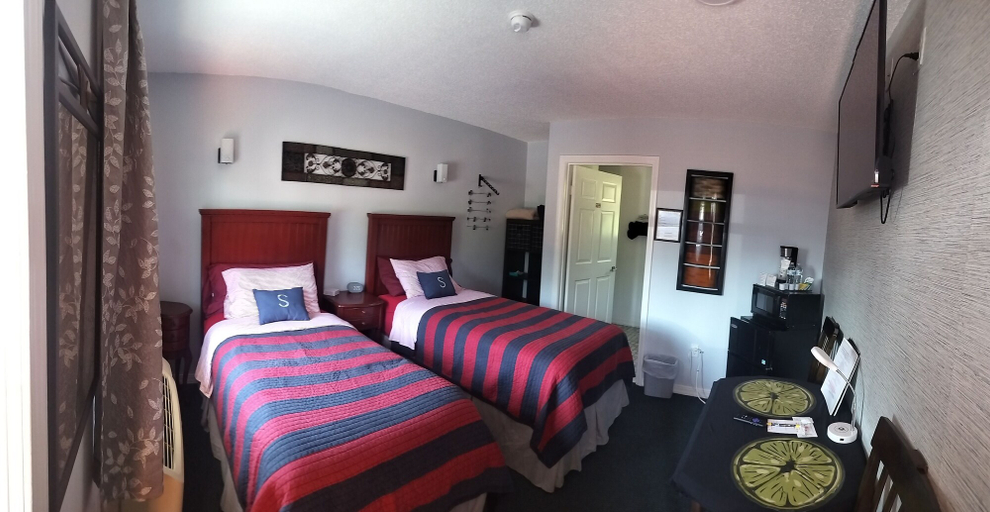 Room 3, Sunshine Inn, Washington