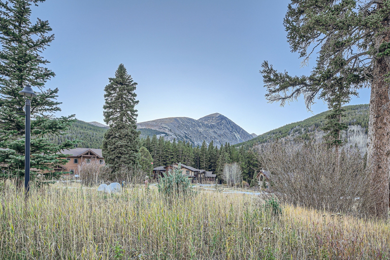 Property grounds 2, Peaks Paradise 4 Bedroom Home by RedAwning, Summit