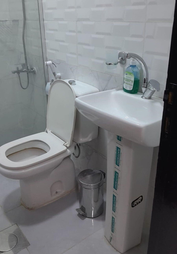 Bathroom 3, Summit Hotel, Wadi Musa
