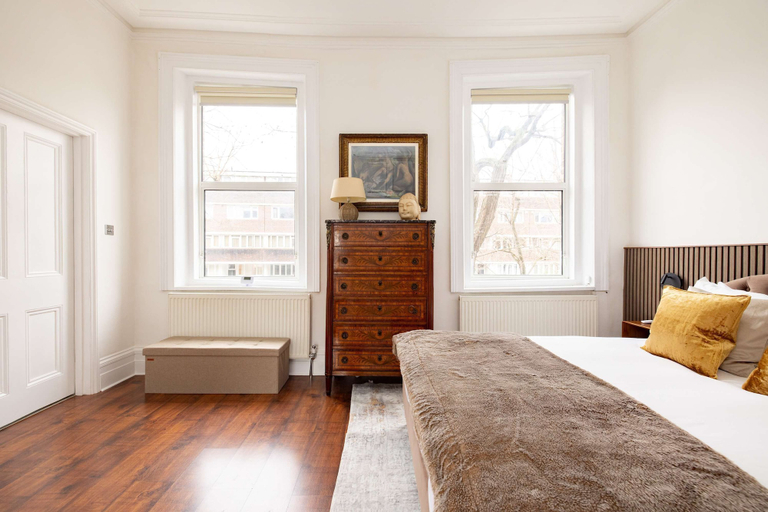 Room 4, Light-filled 2-bedroom Chelsea Apartment, London
