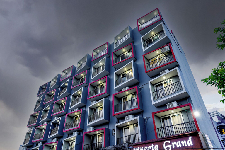 Exterior 4, Navneeta Grand Hotel & Banquet Hall, Varanasi