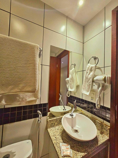 Bathroom 4, TaguaPark Hotel, Brasília