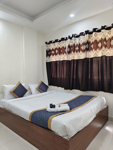 Room 4, Hotel Dhanish Comfort, Bangalore