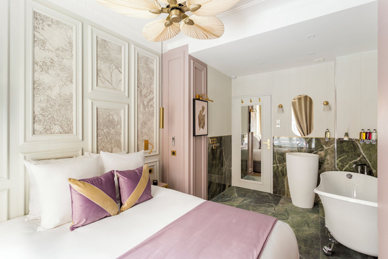 Room 2, Merveil Luxury Suite - Louvre - Palestro, Paris