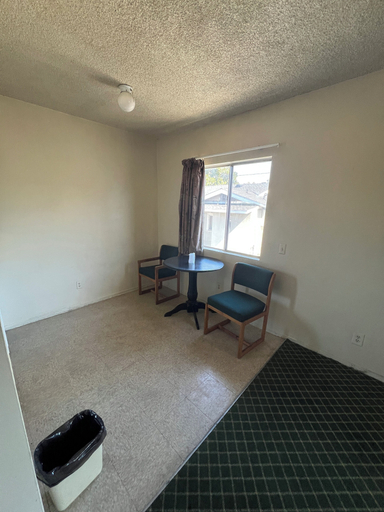 Private kitchen 5, York Motel, Los Angeles