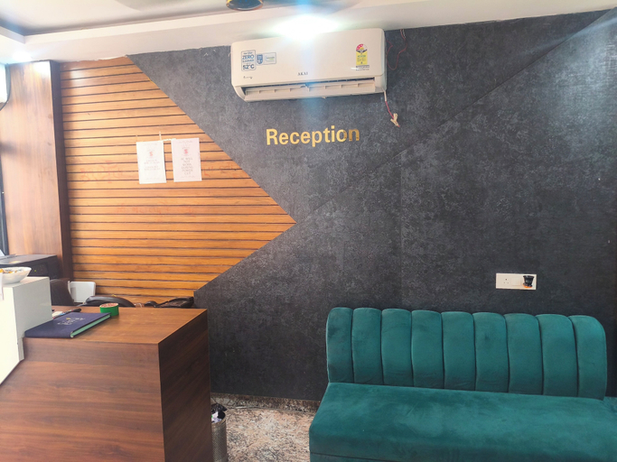 Reception, Hotel Shivi Grand Haridwar, Dehradun