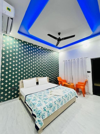 Room 3, Ananya Hotel & Restaurant Naimisharanya, Sitapur