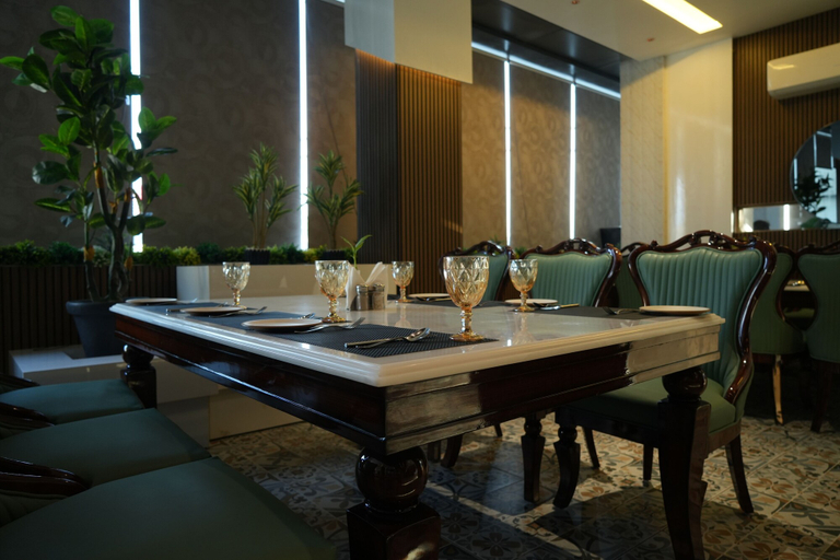 Restaurant 3, The Regent Hotel, Rupnagar