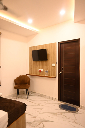 Others 5, Brij Inn, Varanasi