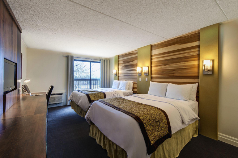 Bedroom 2, Blue Mountain Resort, Grey