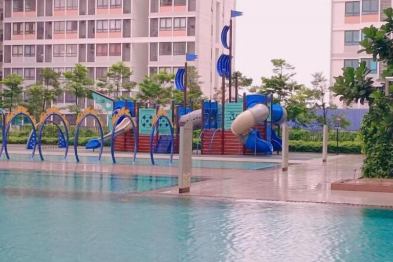 Pool 2, The Transit Loft - Warisan StayHub, Sepang