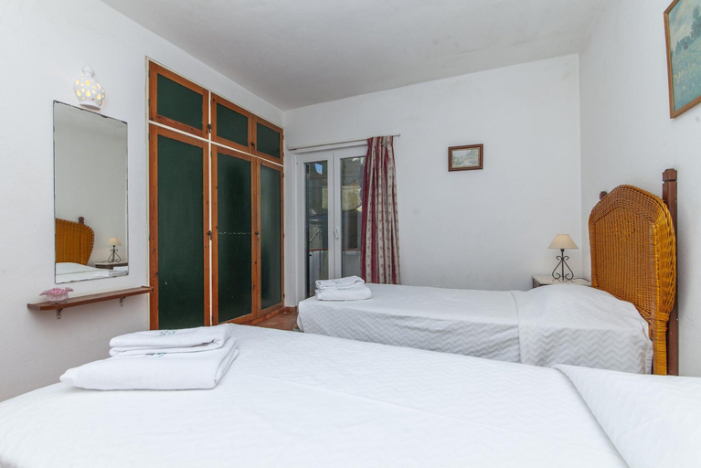Bedroom 3, B72 - Casa da Calheta Apartment in Praia da Luz, Lagos