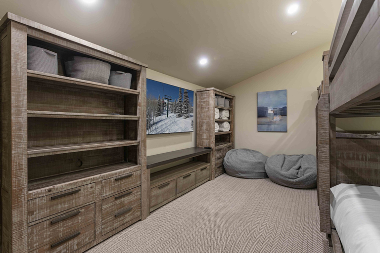 Room 5, 706 - Three Bedroom Condo Deluxe Silver Strike by Deer Valley Resort, Summit