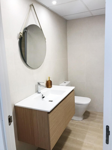 Bathroom, Suite Estébanes, Zaragoza