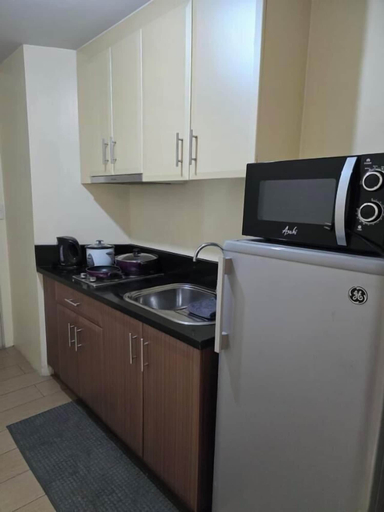 Private kitchen 4, Affordable Condotel Newport Boulevard, Pasay City