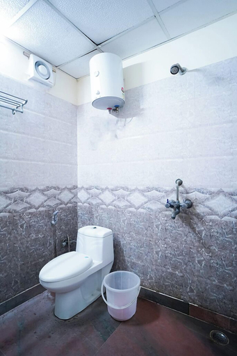 Bathroom 2, Roomshala J S Garden, Gautam Buddha Nagar