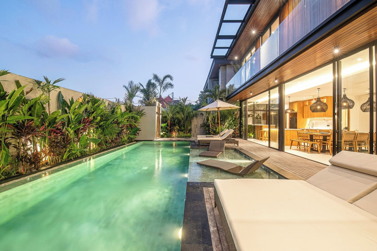 Exterior 3, Opulent 6BR Villa, 400m to Beach, Water Filter, Badung