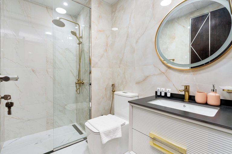 Bathroom 2, Lux BnB Gemz-AL Furjan Private Pool, Dubai
