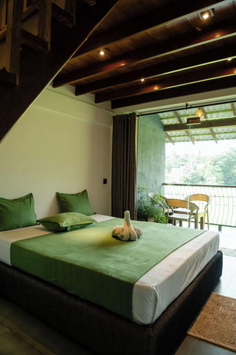 Room 4, Leisure Land Villas, Akmeemana