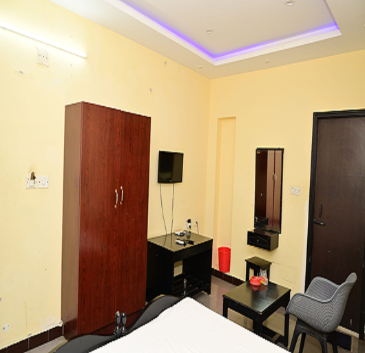 Room 2, Hotel Dhayalan, Nagappattinam