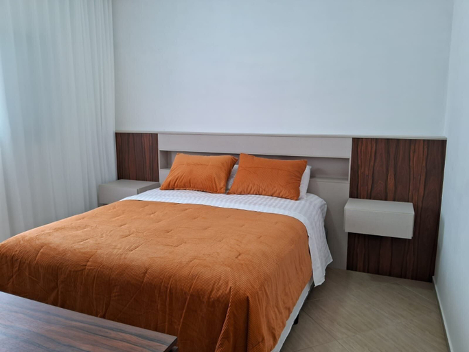 Room 3, Apto Prédio Costa 1 c/ garagem no centro, São Roque