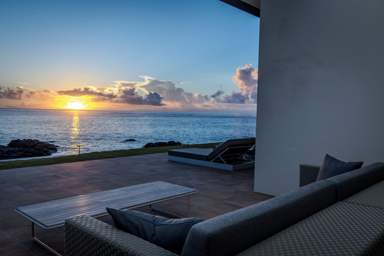 Terrace/patio 3, St. Maire YORON, Yoron