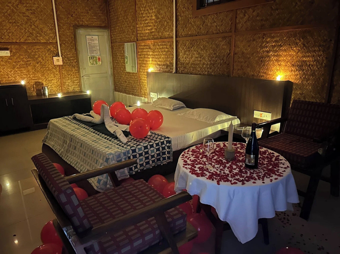 Food & Drinks 5, Palm Grove Eco Resort, South Andaman