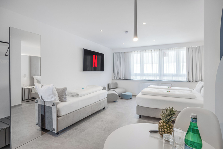 Bedroom 3, zzzpace Smart-Hotel Krefeld, Krefeld