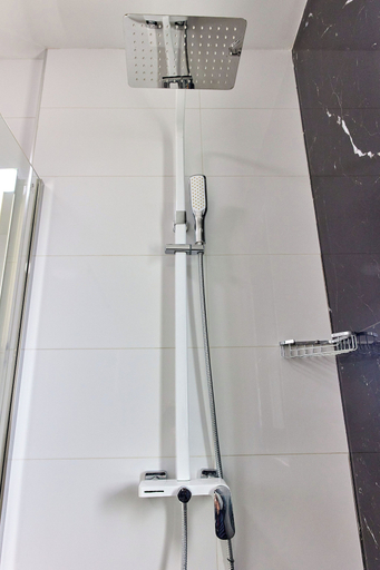 Bathroom 2, Signature Mamaia Nord, Navodari