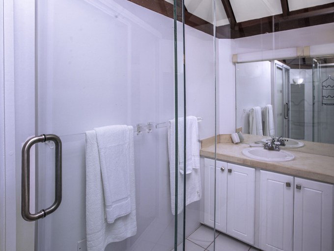 Bathroom 3, John John Cottage 1 Bedroom Cottage
