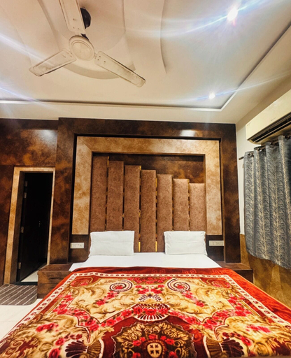 Room 5, Hotel Rexa, Mathura