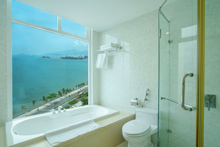 Bathroom 4, Glamour Hotel Nha Trang, Nha Trang