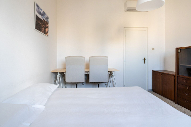 Room 4, Appartamento Finestra sul Giardino by Wonderful Italy, Bari