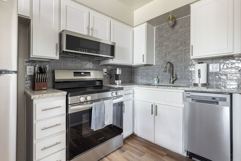 Private kitchen 4, Landing Apartments Phoenix - Maryvale Village, Maricopa