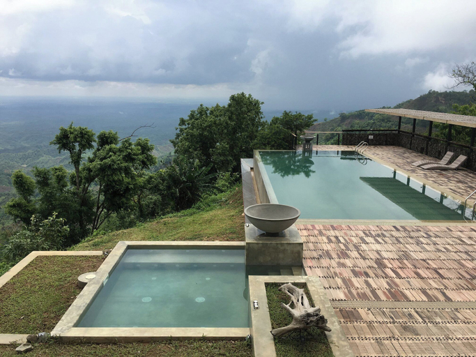 Pool 3, Sairu Hill Resort, Bandarbon