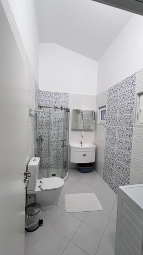 Bathroom 3, Family Seaview Condo Bougainville Bay, Sarandës
