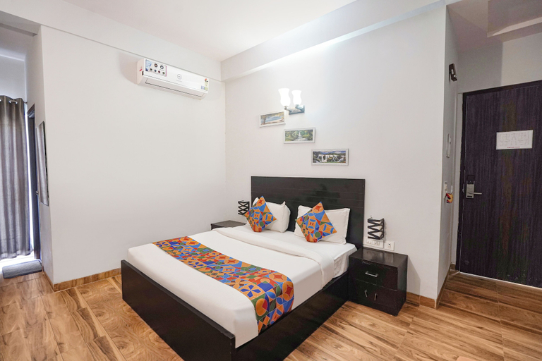 Room 2, Onlystay Hare krishna Villas, Mathura