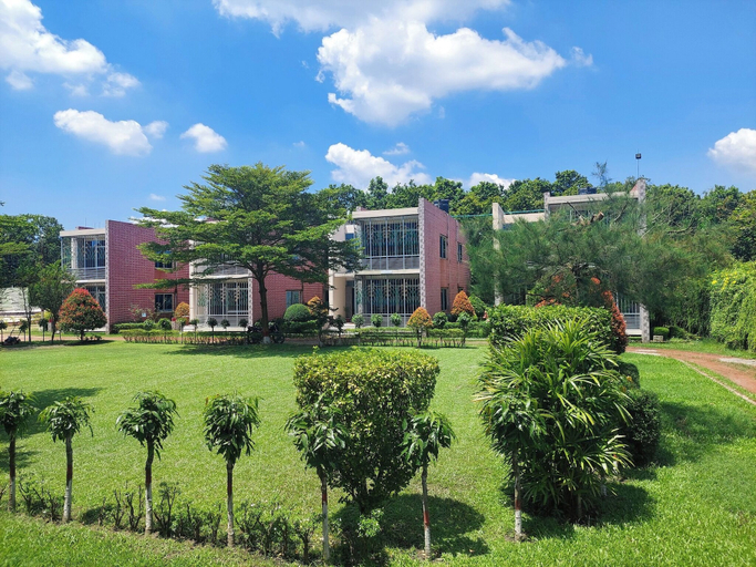 Front of property 4, Shalban Green Resort, Gazipur