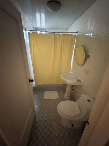 Bathroom 3, Chinatown hotel