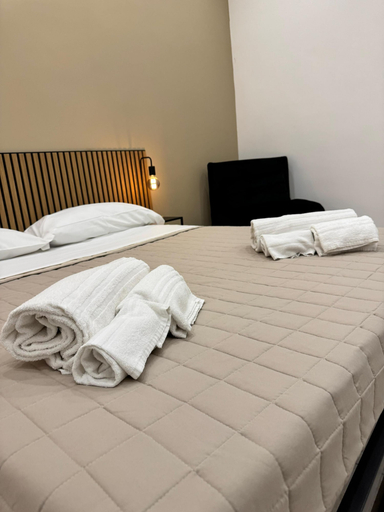 Room 4, RoccaRooms, Catania