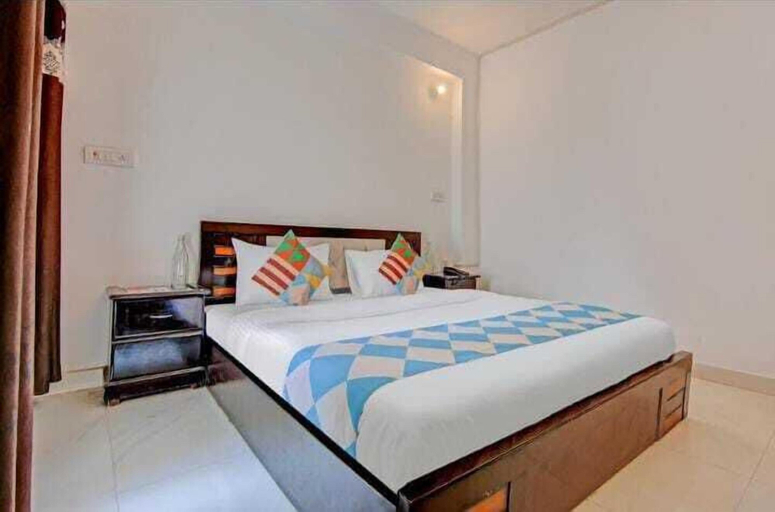Room 2, Hotel Astoria Elite, Agra