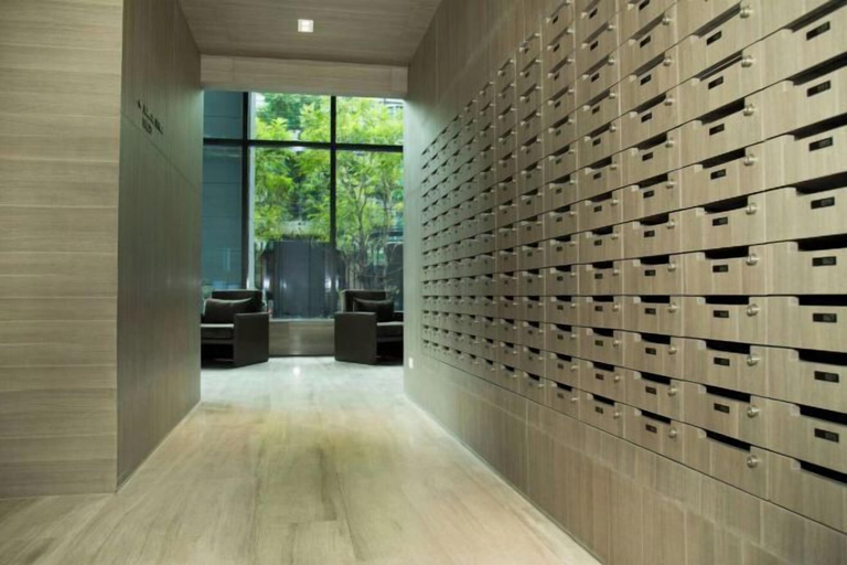 Interior 2, Circle Sukhumvit 11 (Room 85), Khlong Toey