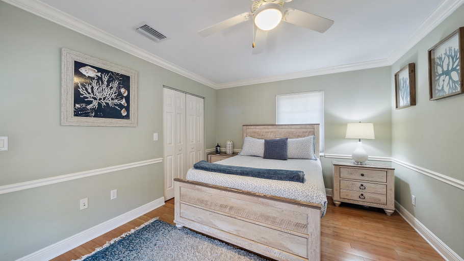 Room 2, Sapphire Shores 3 Bedroom Home, Sarasota