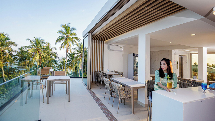 Food & Drinks 5, Royal Villa, Vaavu Atoll