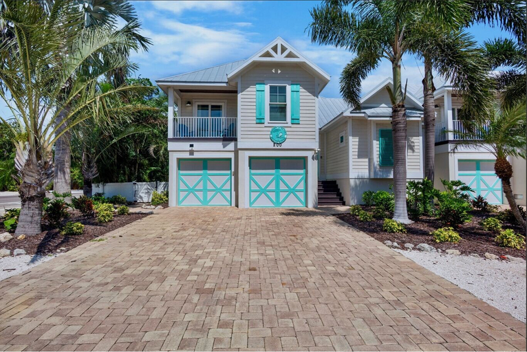 Exterior 2, Sunset & Sand 4 Bedroom Townhouse, Manatee
