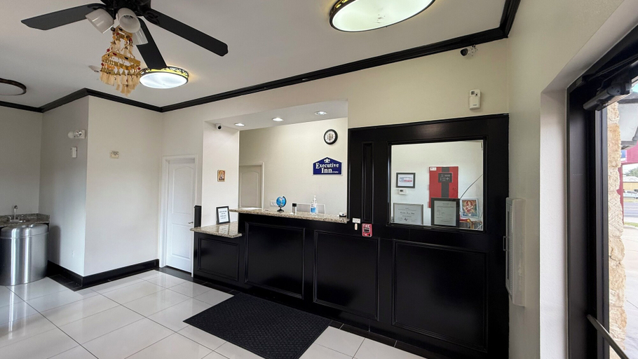 Others 5, Executive Inn & Suites, Camp