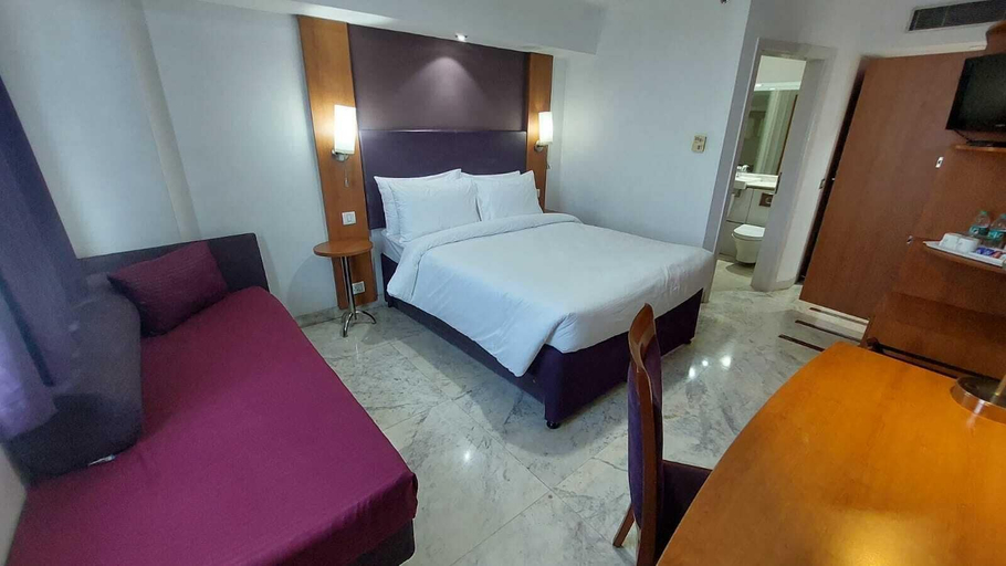 Room 5, DEVENTURE HOTEL, Delhi