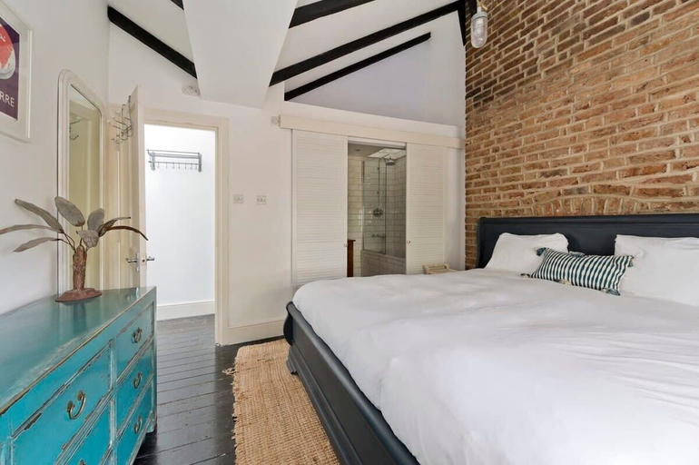 Bedroom 3, 1 Bed Bohemian Loft Style Apt, London