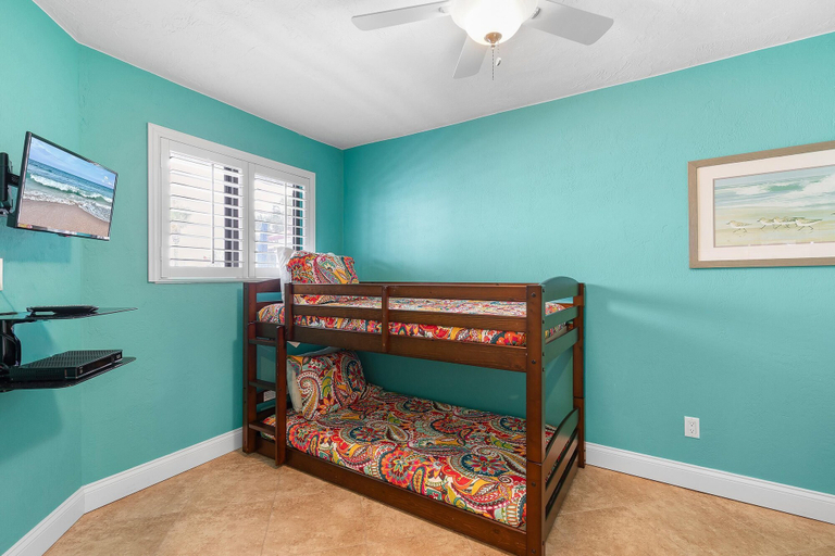 Room 2, Las Brisas 502, Volusia